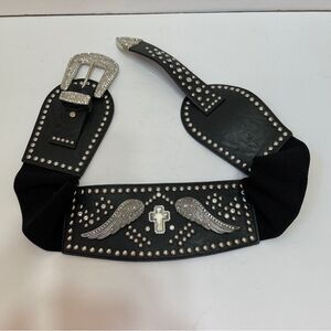 ANGEL WINGS AND CROSS BELT IN BLACK